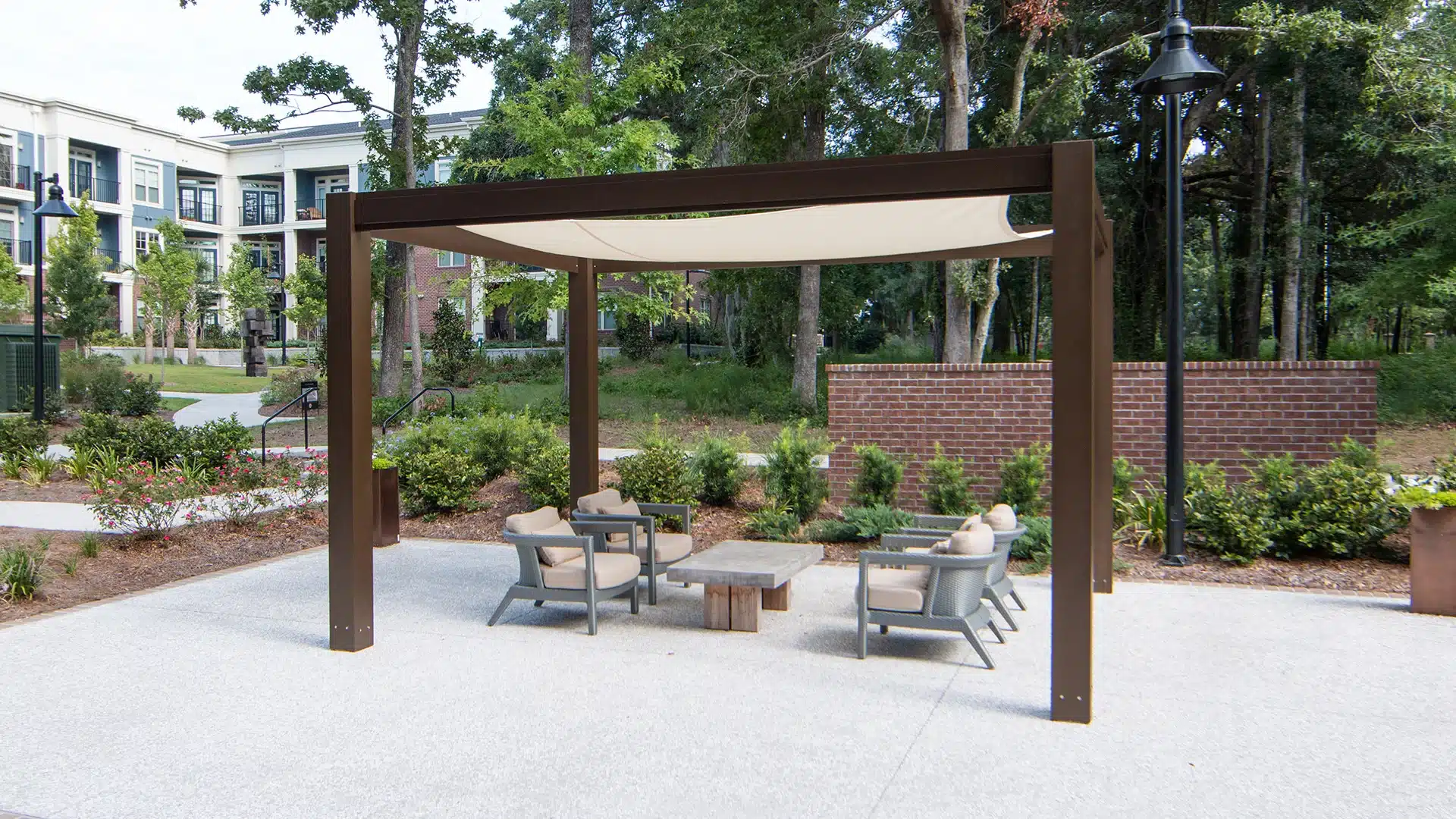 Brown Jordan aluminum shade structure