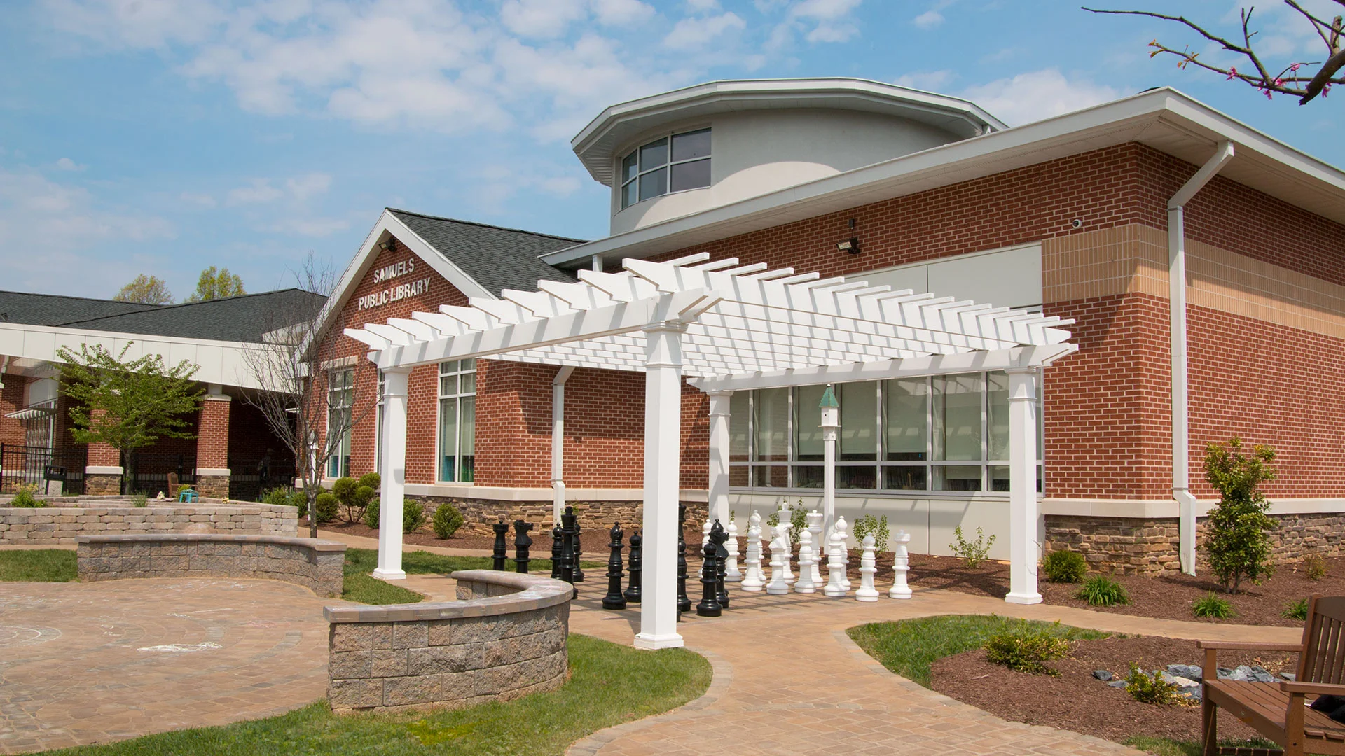 Featured image for “Samuels Public Library: Custom Fiberglass Pergola Kit”Samuels Public Library staff dreamed of adding a children’s garden to engage neighborhood children in a variety of ways and introduce them to new outdoor experiences. With help from the community, generous donations and countless hours of donated time,12803:full