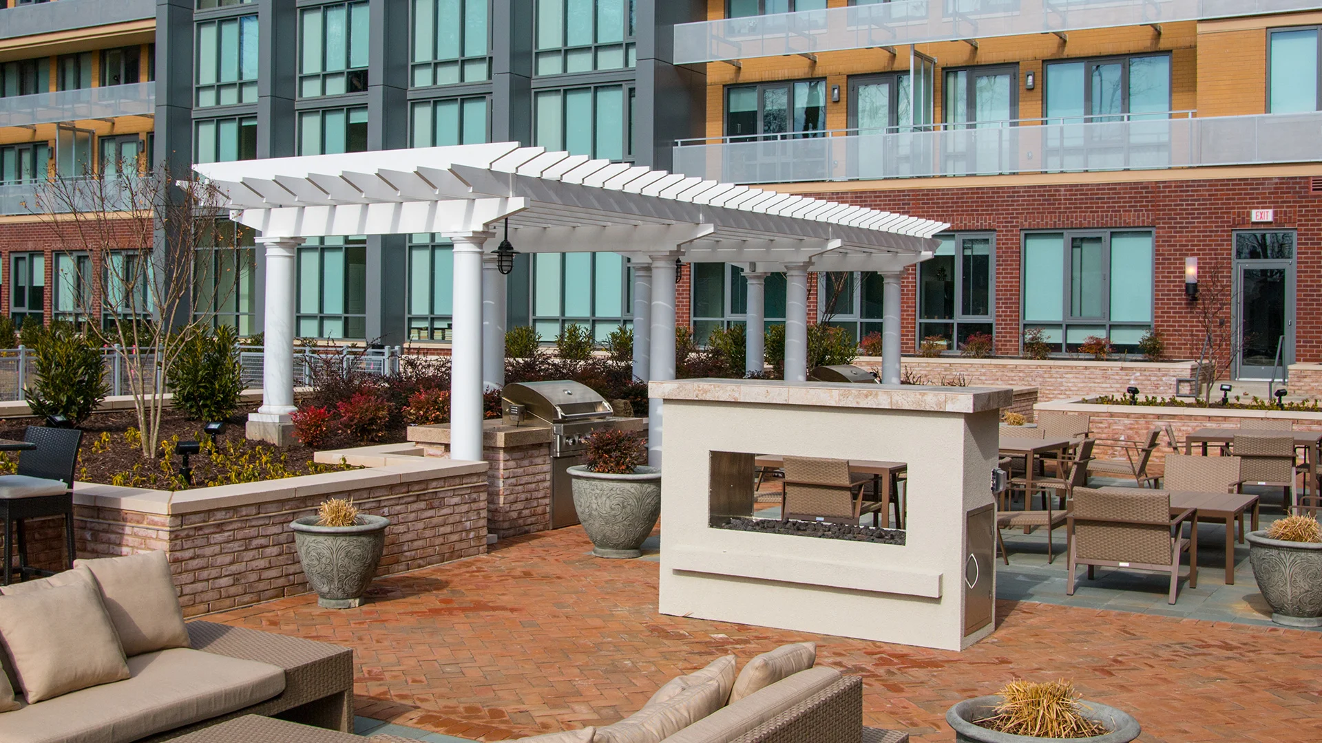 Featured image for “Del Ray Tower: Custom Commercial Grade Rooftop Trex Pergolas”UDR, Inc., a leading multifamily real estate investment trust, specializing in luxury apartments, wanted to provide two defined spaces on separate rooftop patios for residents and guests at the new Del Ray Tower in Alexandria, Virginia.12825:full